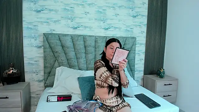 Snapshot of ShanelEvans chatting on September 26, 7:22 pm ShanelEvans online show from September 26, 7:22 pm