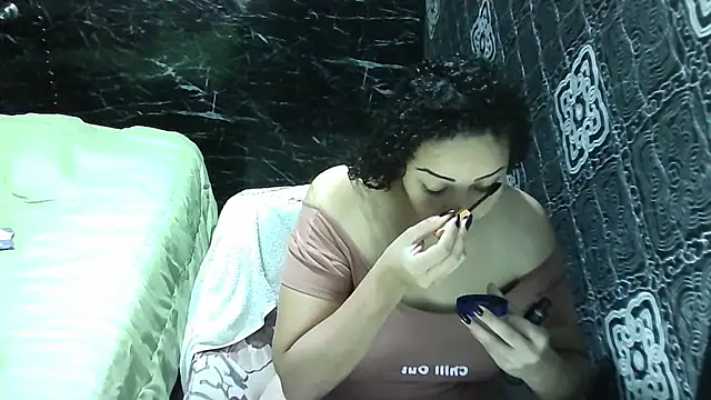 Snapshot of _naughty_milf chatting on September 26, 9:29 am naughty milf online show from September 26, 9:29 am