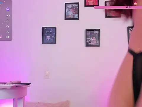 isa-gomez online show from February 11, 12:47 am