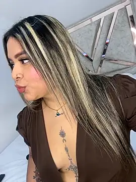 ashley-swift- online show from September 26, 9:40 am