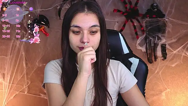 Leila Hefner online show from October 28, 2:50 am