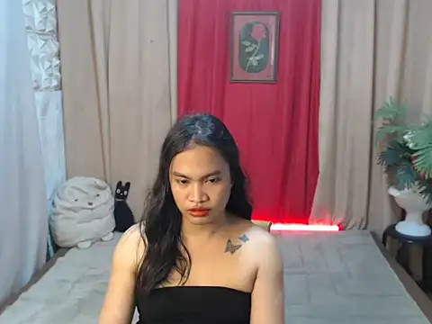 Snapshot of miss_laila_ chatting on October 14, 11:35 am miss laila  online show from October 14, 11:35 am