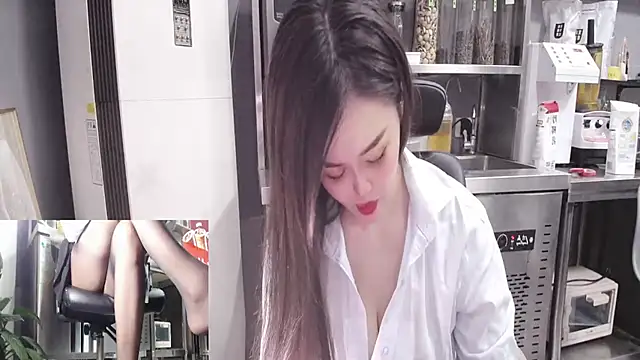 Snapshot of Eileen-L chatting on September 14, 7:06 am Eileen-L online show from September 14, 7:06 am