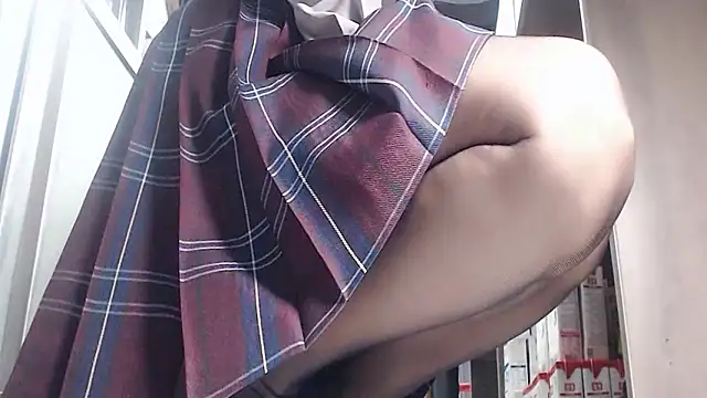 Snapshot of Eileen-L chatting on September 26, 1:47 am Eileen-L online show from September 26, 1:47 am