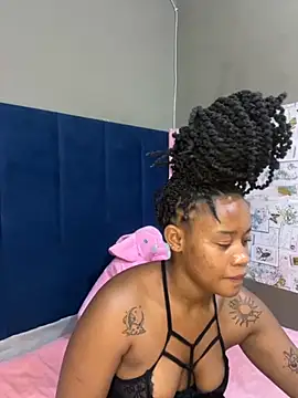 Dirtydaisyxx25 online show from October 11, 8:22 pm