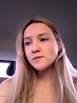 EmilyMood online show from September 13, 7:05 am