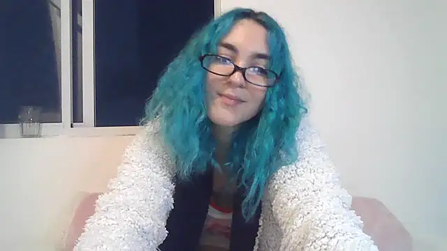 Snapshot of peetitefairy chatting on October 15, 4:15 am peetitefairy online show from October 15, 4:15 am