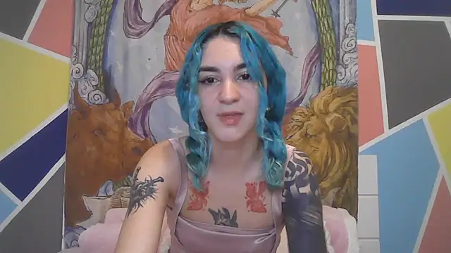 Snapshot of peetitefairy chatting on October 30, 3:42 am peetitefairy online show from October 30, 3:42 am