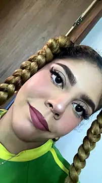 hannachris- online show from July 8, 7:27 pm