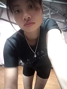 Snapshot of Dung-Thao19 chatting on September 23, 10:46 am Dung-Thao19 online show from September 23, 10:46 am