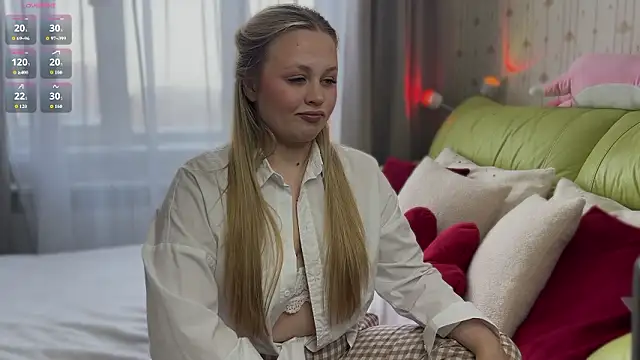 Estella Elwood online show from March 11, 5:33 am