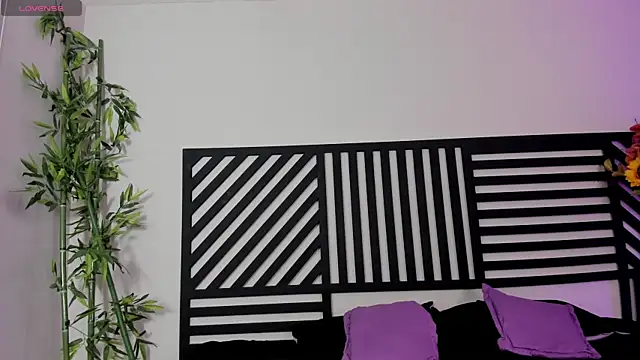 Snapshot of Emma__clark_ chatting on October 5, 2:44 pm Emma clark online show from October 5, 2:44 pm