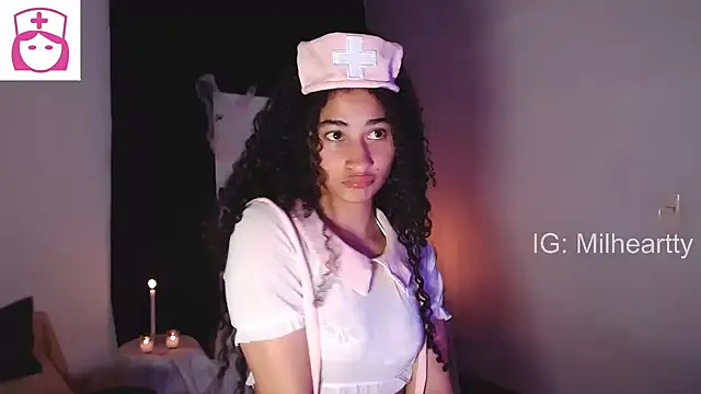 Snapshot of heartty_Milah chatting on October 31, 10:36 pm heartty Milah online show from October 31, 10:36 pm