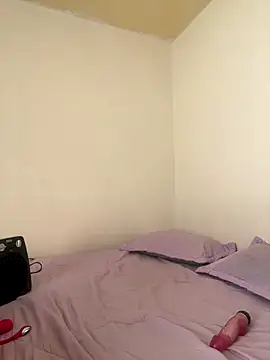 Snapshot of Zara_Bel chatting on October 25, 6:59 pm Zara Bel online show from October 25, 6:59 pm