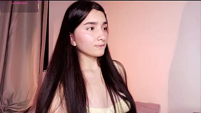 Snapshot of dulceangel__ chatting on October 27, 2:29 am dulceangel   online show from October 27, 2:29 am