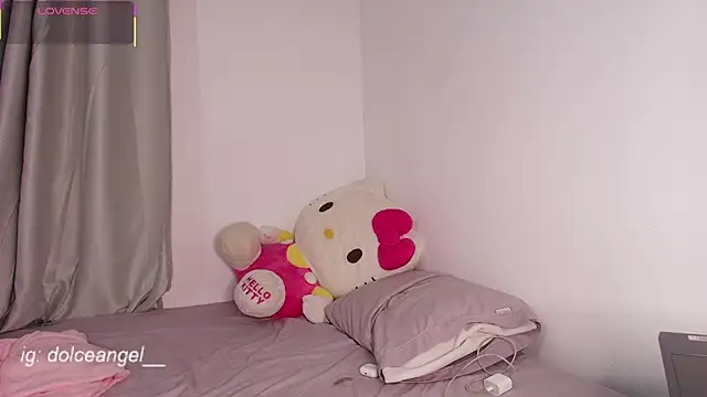 Snapshot of dulceangel__ chatting on September 22, 3:05 am dulceangel   online show from September 22, 3:05 am