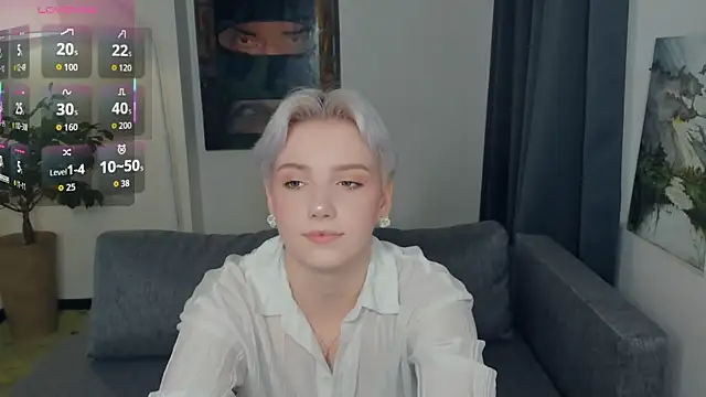 Snapshot of OdelynaAsp chatting on October 9, 11:47 am OdelynaAsp online show from October 9, 11:47 am