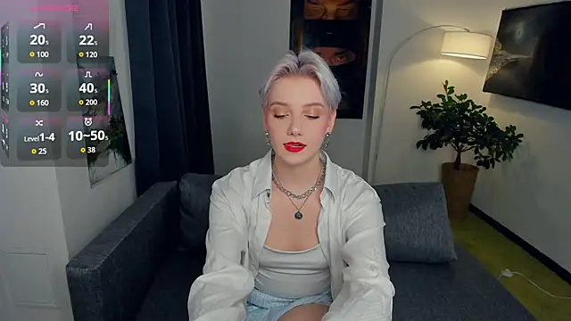 Snapshot of OdelynaAsp chatting on October 3, 11:59 am OdelynaAsp online show from October 3, 11:59 am