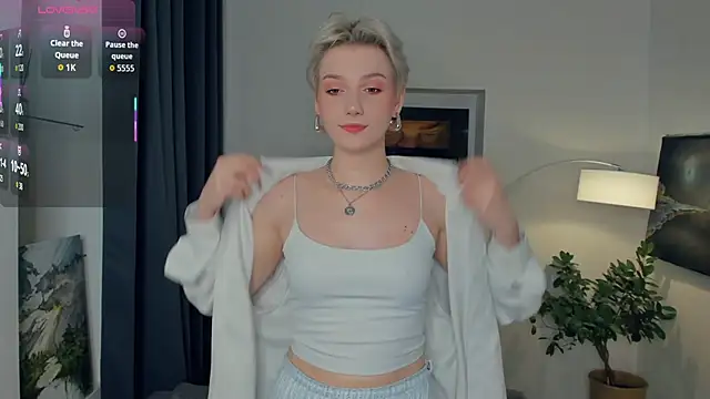 Snapshot of OdelynaAsp chatting on October 29, 12:31 pm OdelynaAsp online show from October 29, 12:31 pm