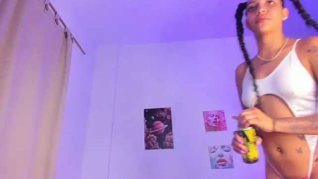 Snapshot of mia_purplee chatting on October 18, 3:42 am mia purplee online show from October 18, 3:42 am