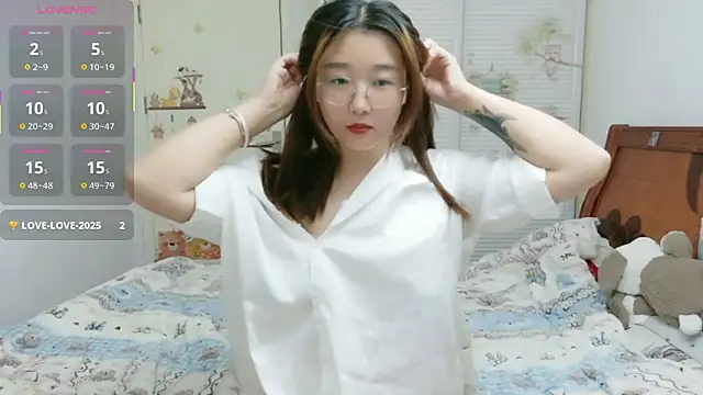 sisi-maiden online show from December 17, 11:58 am