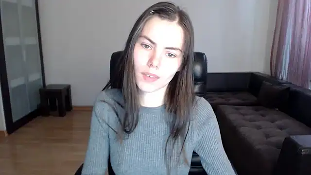 AmelieReve online show from October 1, 1:05 pm