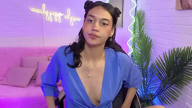 artemiss tay online show from September 9, 7:35 pm