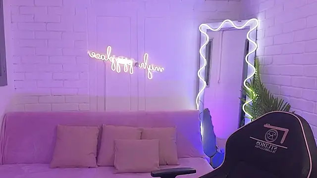 artemiss tay online show from September 15, 7:21 pm