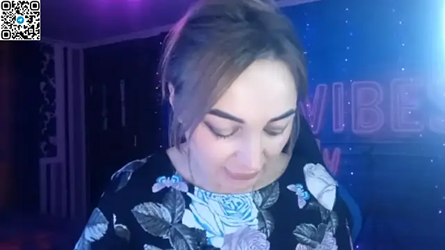 Snapshot of Blonde_Temptation chatting on October 26, 3:51 pm Blonde Temptation online show from October 26, 3:51 pm