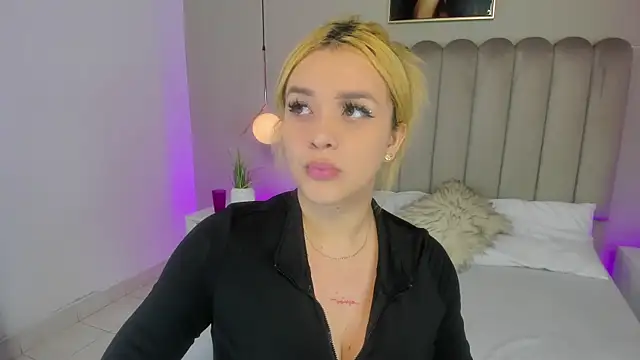 Dani rosse  online show from April 23, 12:51 pm