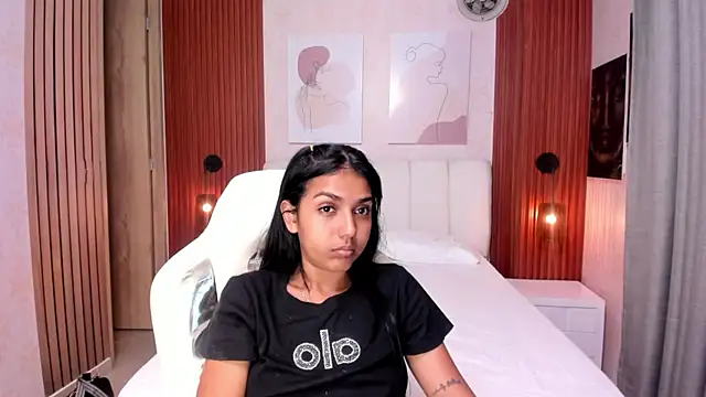 Snapshot of Jessgarcia_ chatting on October 28, 11:09 pm Jessgarcia online show from October 28, 11:09 pm