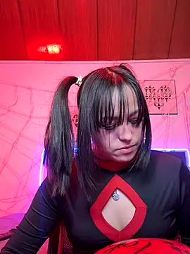 Snapshot of Eymmy_24 chatting on October 31, 5:09 am Eymmy 24 online show from October 31, 5:09 am