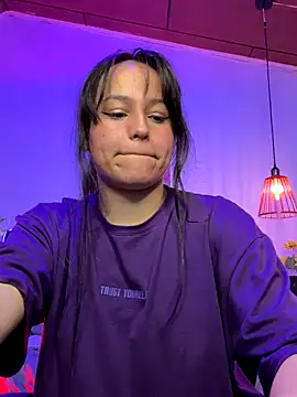 Snapshot of Eymmy_24 chatting on October 13, 3:42 am Eymmy 24 online show from October 13, 3:42 am