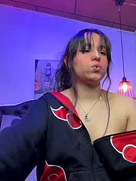 Snapshot of Eymmy_24 chatting on October 9, 2:05 am Eymmy 24 online show from October 9, 2:05 am