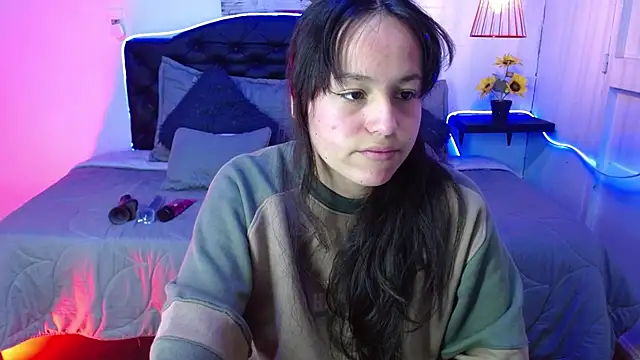 Snapshot of Eymmy_24 chatting on September 21, 5:39 am Eymmy 24 online show from September 21, 5:39 am