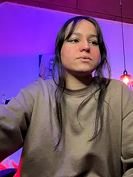 Snapshot of Eymmy_24 chatting on October 18, 4:15 am Eymmy 24 online show from October 18, 4:15 am