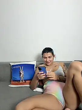 Snapshot of MiaKiittyy chatting on September 25, 3:00 pm MiaKiittyy online show from September 25, 3:00 pm