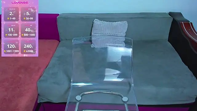 Snapshot of MiaKiittyy chatting on October 19, 5:59 pm MiaKiittyy online show from October 19, 5:59 pm