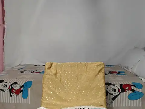 Snapshot of HelenaM chatting on October 4, 12:49 am HelenaM online show from October 4, 12:49 am