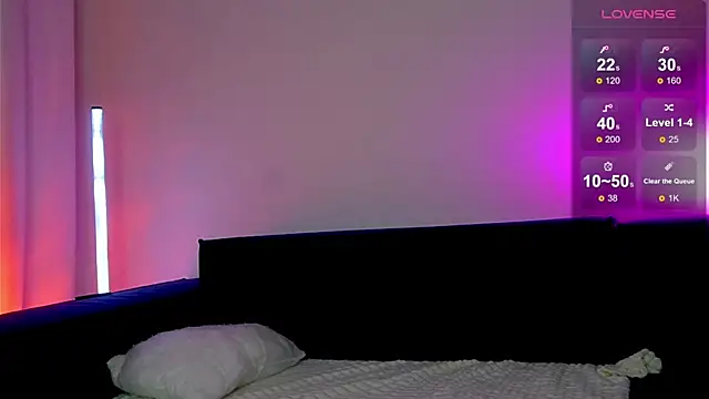 teyasunny online show from October 1, 9:09 pm