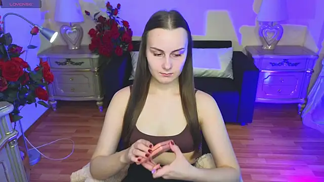 Kelly Cartier online show from September 26, 12:14 pm