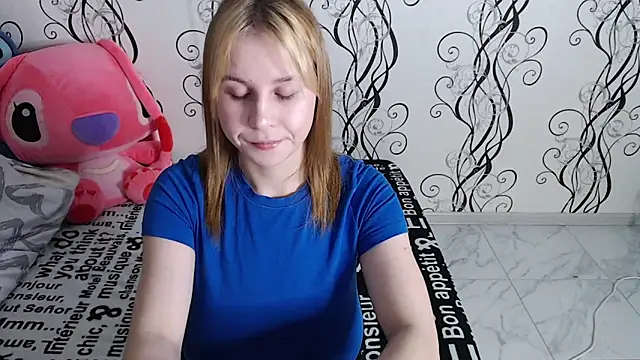 RoyAngela online show from January 17, 10:01 am