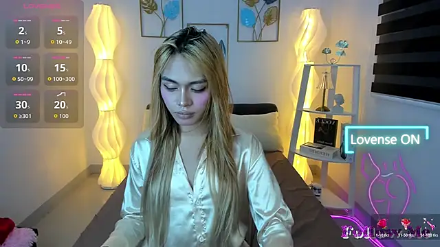 MissSexyDork77 online show from November 9, 3:30 pm