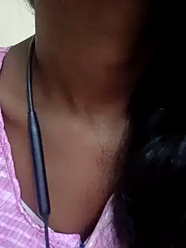 Snapshot of kavya-telugu84 chatting on October 28, 7:30 pm kavya-telugu84 online show from October 28, 7:30 pm