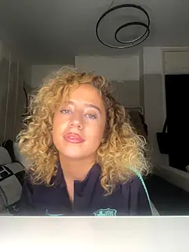 Snapshot of Aurorajadex chatting on October 27, 8:14 pm Aurorajadex online show from October 27, 8:14 pm