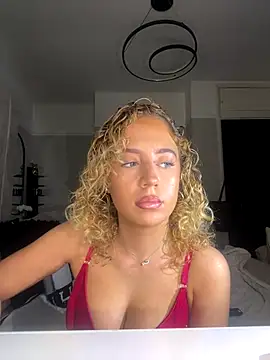 Snapshot of Aurorajadex chatting on October 30, 7:26 pm Aurorajadex online show from October 30, 7:26 pm