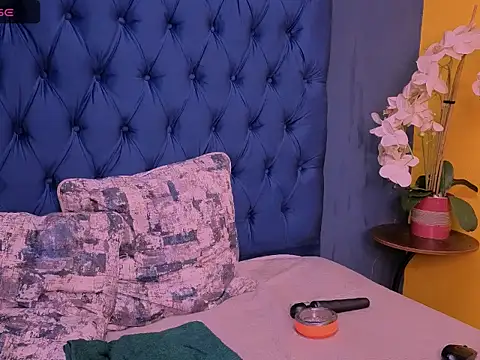 Snapshot of IndianPlayBunnyX chatting on September 20, 6:06 pm IndianPlayBunnyX online show from September 20, 6:06 pm