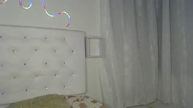 tatixxxvega online show from September 30, 1:39 pm