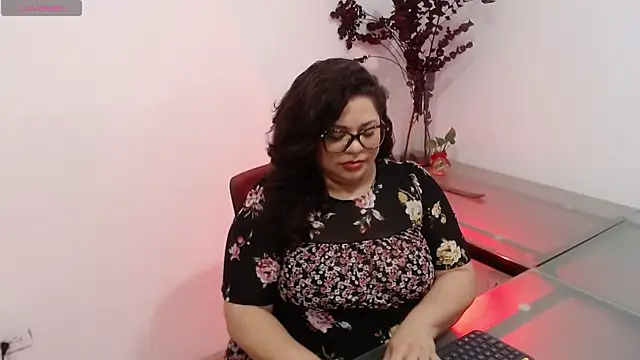 Snapshot of merly_chica chatting on October 21, 1:15 pm merly chica online show from October 21, 1:15 pm