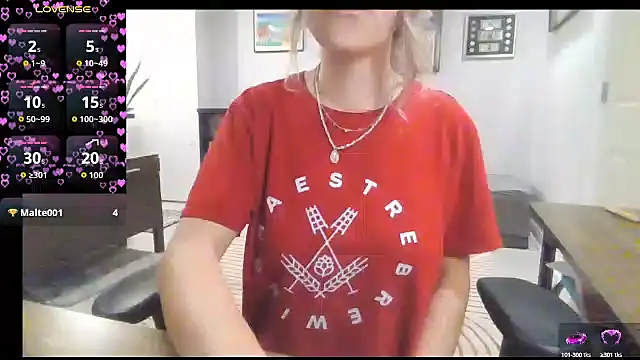 Snapshot of Magical_Milf_MelissaXX chatting on September 26, 3:42 pm Magical Milf MelissaXX online show from September 26, 3:42 pm